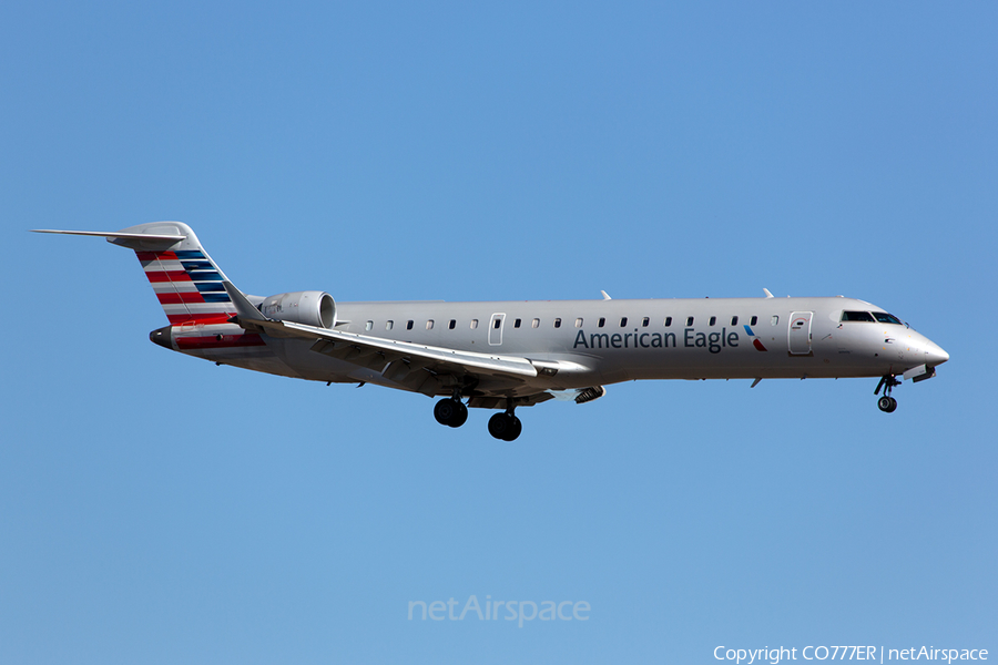 American Eagle (Envoy) Bombardier CRJ-701ER (N524AE) | Photo 76566