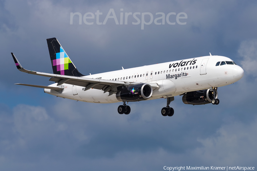 Volaris Airbus A320-233 (N524VL) | Photo 603095