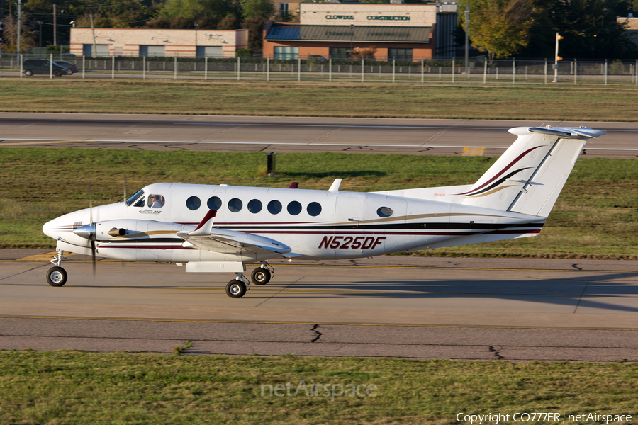 (Private) Beech King Air 350 (N525DF) | Photo 34204