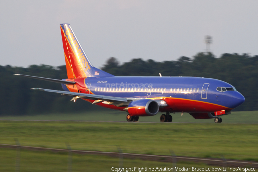 Southwest Airlines Boeing 737-5H4 (N525SW) | Photo 92060