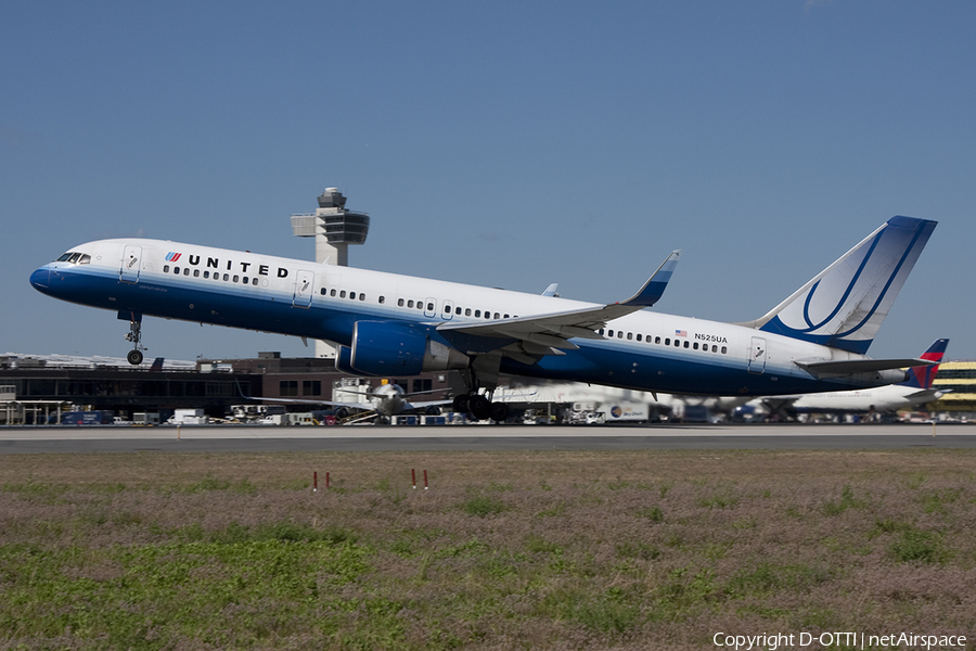 United Airlines Boeing 757-222 (N525UA) | Photo 387235