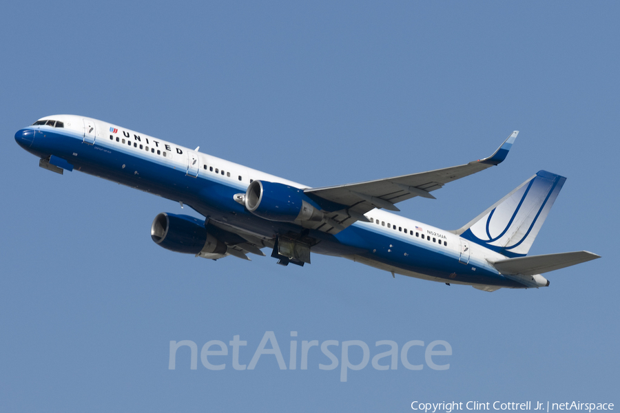 United Airlines Boeing 757-222 (N525UA) | Photo 40746