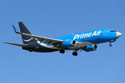 Amazon Prime Air (Sun Country Airlines) Boeing 737-83N(BCF) (N5261A) at  Windsor Locks - Bradley International, United States