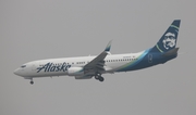 Alaska Airlines Boeing 737-890 (N526AS) at  Los Angeles - International, United States