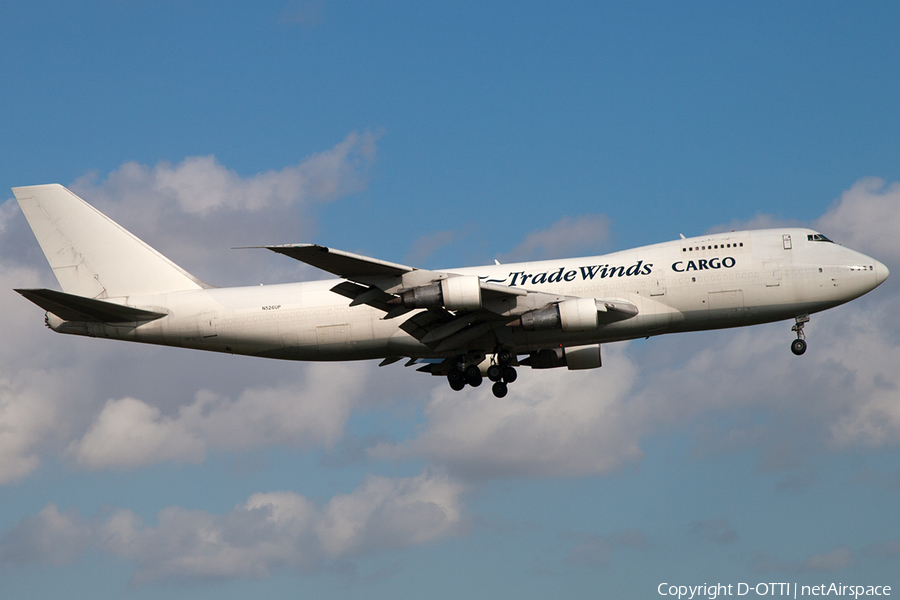 Tradewinds Airlines Cargo Boeing 747-212B(SF) (N526UP) | Photo 215028