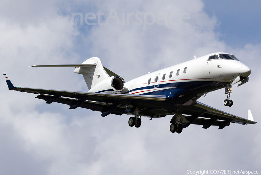Flexjet Bombardier BD-100-1A10 Challenger 300 (N527FX) | Photo 3781