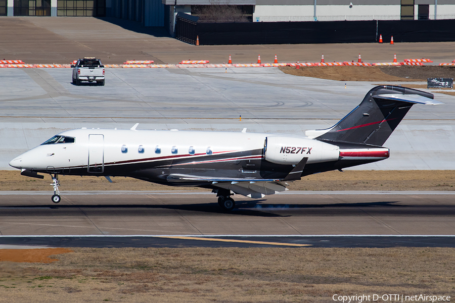 Flexjet Bombardier BD-100-1A10 Challenger 300 (N527FX) | Photo 679273