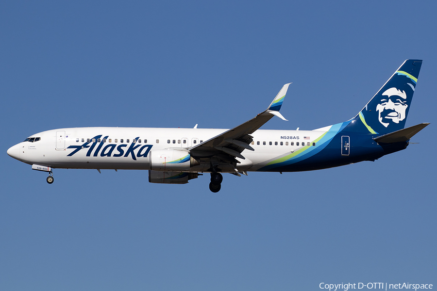 Alaska Airlines Boeing 737-890 (N528AS) | Photo 543109