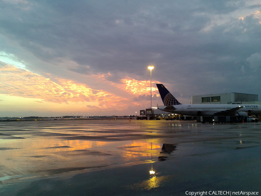 United Airlines Boeing 757-222 (N528UA) | Photo 20986