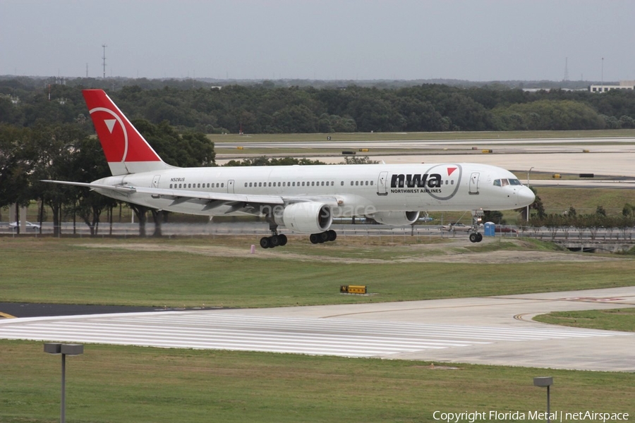 Northwest Airlines Boeing 757-251 (N528US) | Photo 300653