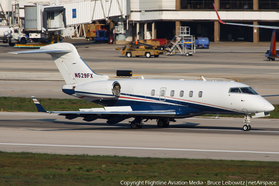 Flexjet Bombardier BD-100-1A10 Challenger 300 (N529FX) | Photo 92956