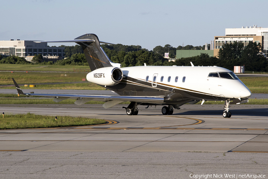 Flexjet Bombardier BD-100-1A10 Challenger 300 (N529FX) | Photo 328435