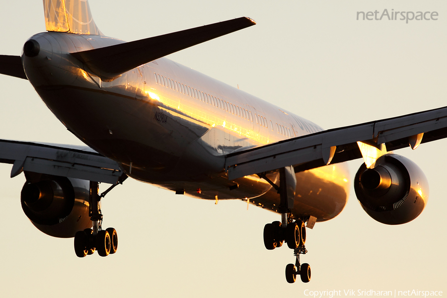 United Airlines Boeing 757-222 (N529UA) | Photo 31124