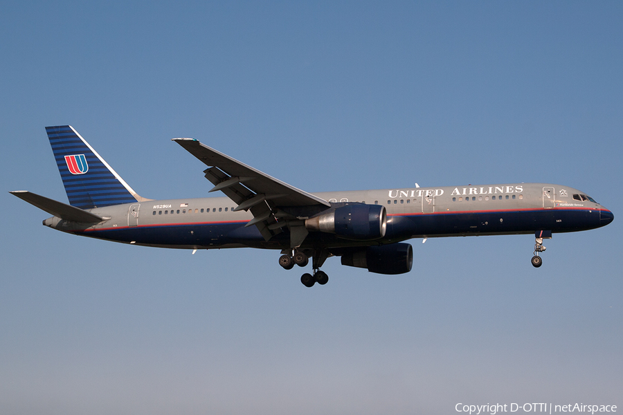 United Airlines Boeing 757-222 (N529UA) | Photo 175462