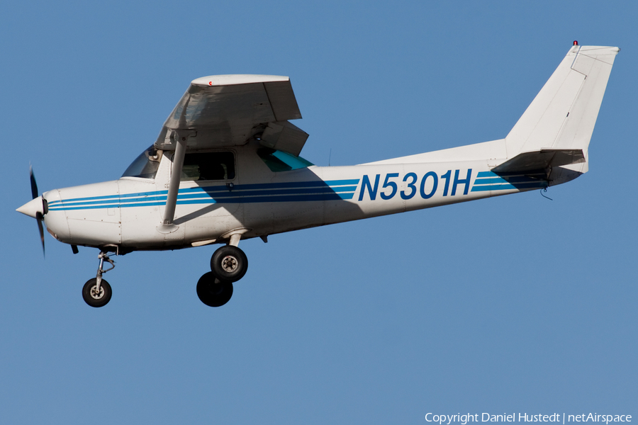 (Private) Cessna 152 (N5301H) | Photo 450572