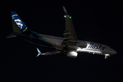 Alaska Airlines Boeing 737-890 (N530AS) at  Los Angeles - International, United States