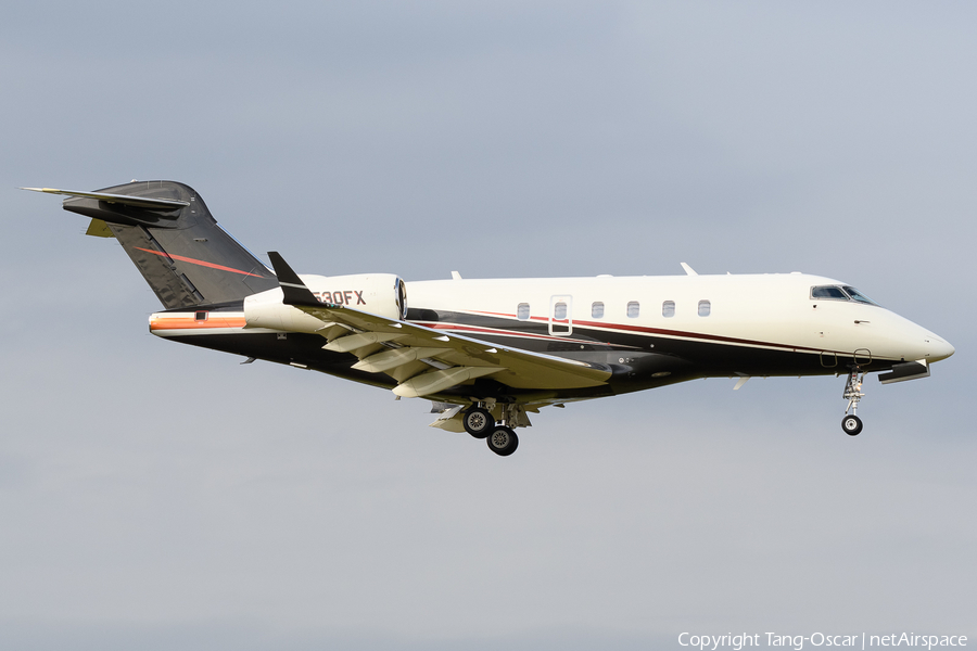 Flexjet Bombardier BD-100-1A10 Challenger 300 (N530FX) | Photo 541292