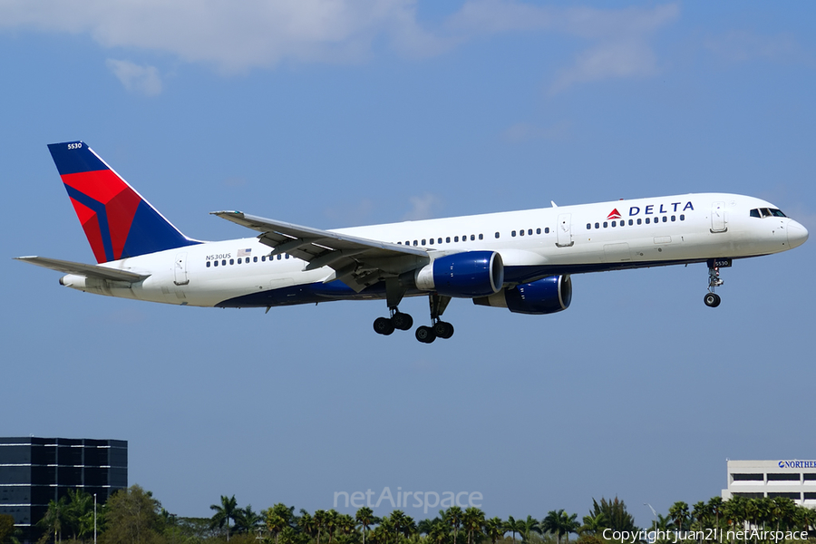 Delta Air Lines Boeing 757-251 (N530US) | Photo 70263