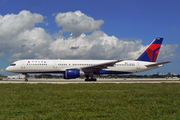 Delta Air Lines Boeing 757-251 (N533US) at  Ft. Lauderdale - International, United States