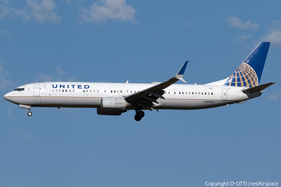United Airlines Boeing 737-924(ER) (N53441) | Photo 525326
