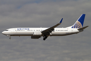 United Airlines Boeing 737-924(ER) (N53442) at  Los Angeles - International, United States