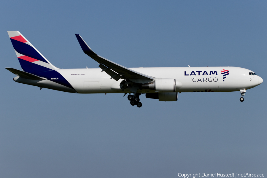 LATAM Cargo Chile Boeing 767-316F(ER) (N534LA) | Photo 426127