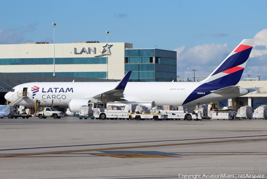 LATAM Cargo Chile Boeing 767-316F(ER) (N534LA) | Photo 206071