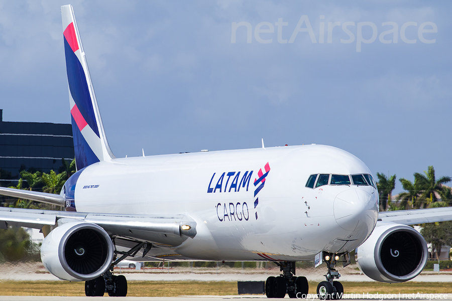 LATAM Cargo Chile Boeing 767-316F(ER) (N534LA) | Photo 236814