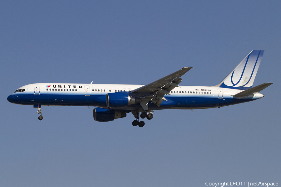 United Airlines Boeing 757-222 (N534UA) | Photo 337768