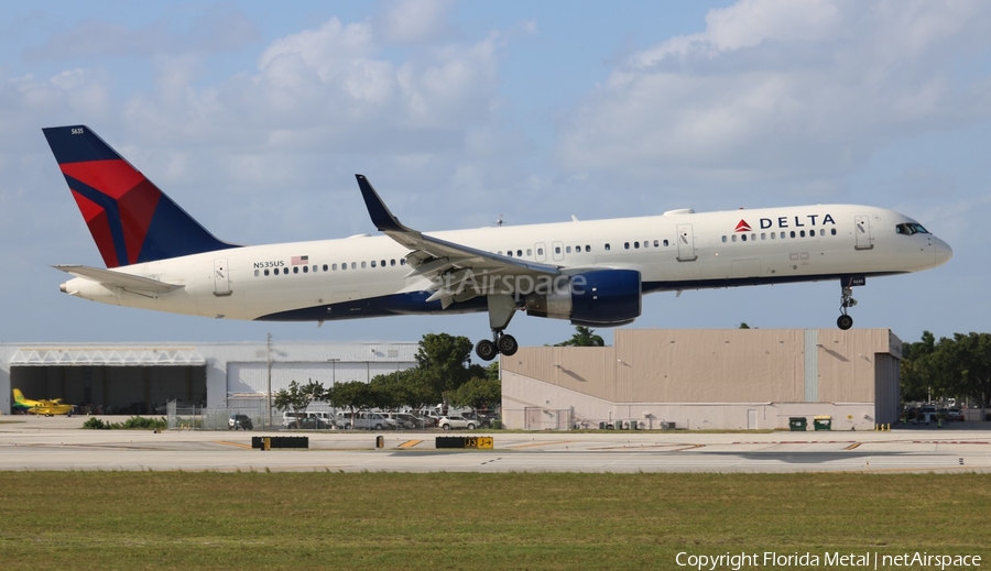 Delta Air Lines Boeing 757-251 (N535US) | Photo 358032