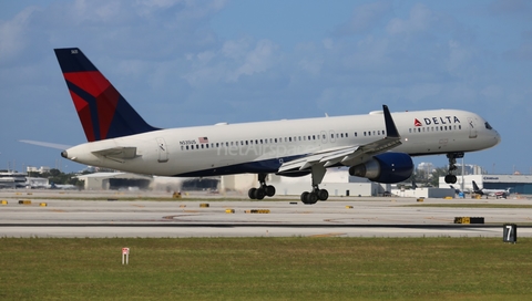 Delta Air Lines Boeing 757-251 (N535US) at  Ft. Lauderdale - International, United States
