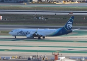 Alaska Airlines Boeing 737-890 (N536AS) at  Los Angeles - International, United States
