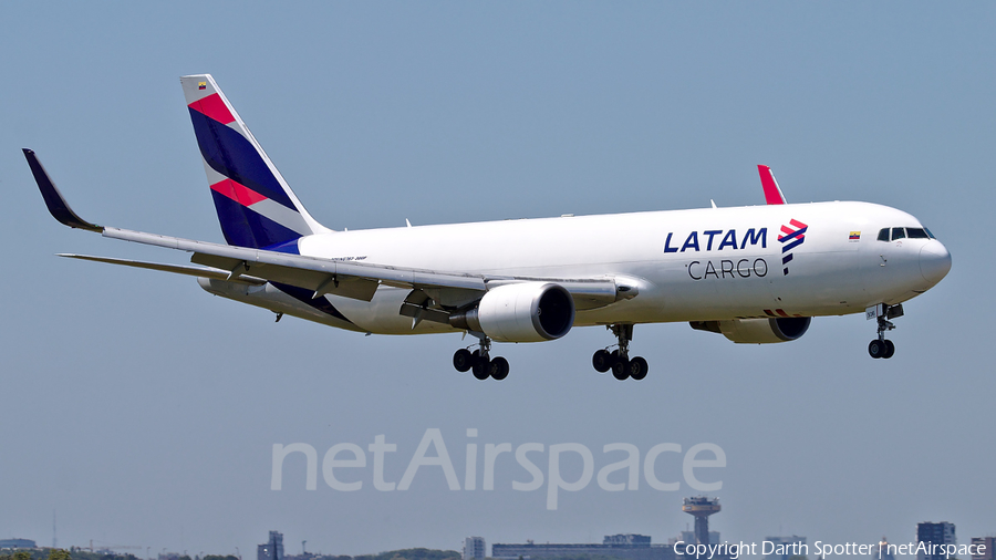 LATAM Cargo Chile Boeing 767-316F(ER) (N536LA) | Photo 375484