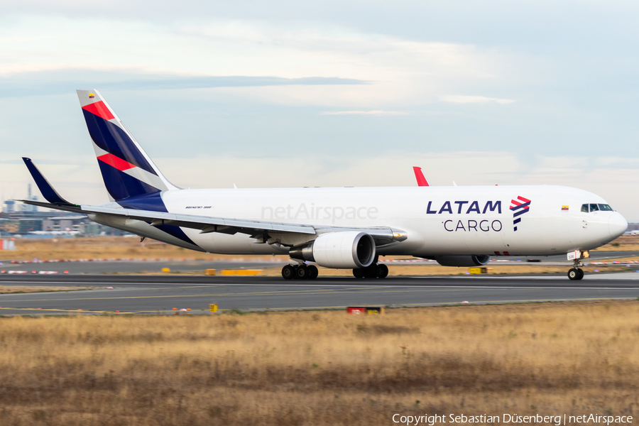 LATAM Cargo Chile Boeing 767-316F(ER) (N536LA) | Photo 265826