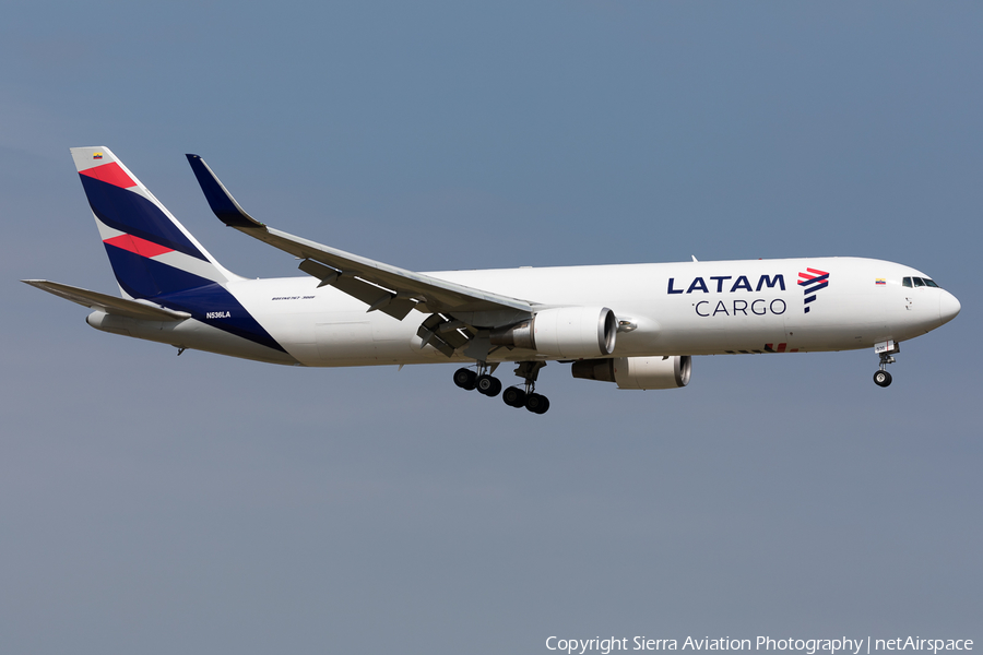 LATAM Cargo Chile Boeing 767-316F(ER) (N536LA) | Photo 330683