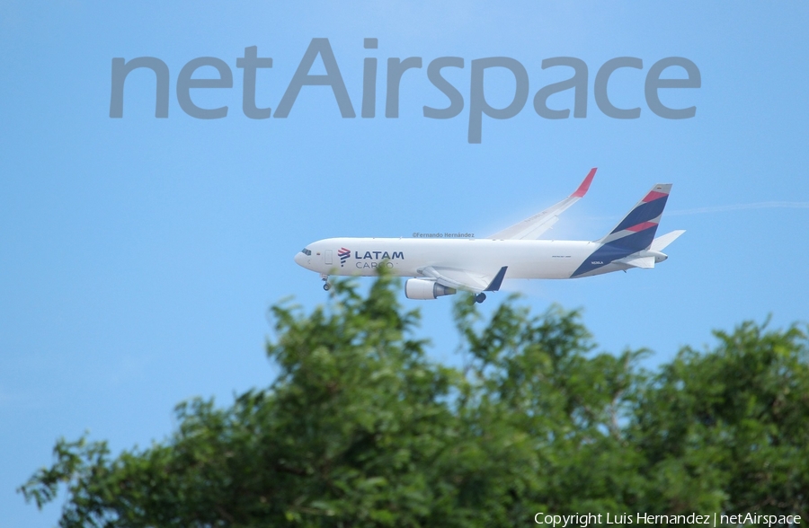 LATAM Cargo Chile Boeing 767-316F(ER) (N536LA) | Photo 401985