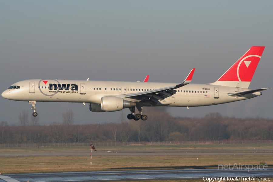 Northwest Airlines Boeing 757-251 (N536US) | Photo 592247