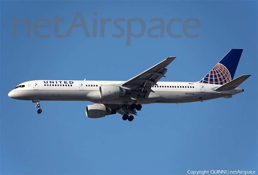 United Airlines Boeing 757-222 (N537UA) | Photo 34446