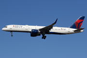 Delta Air Lines Boeing 757-251 (N537US) at  Los Angeles - International, United States