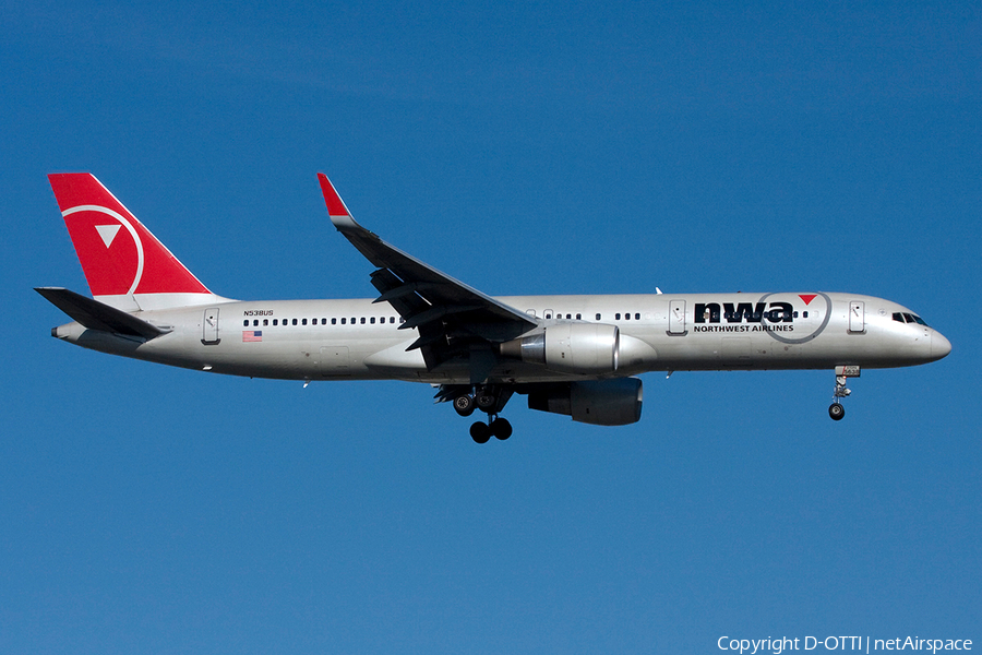 Northwest Airlines Boeing 757-251 (N538US) | Photo 261568