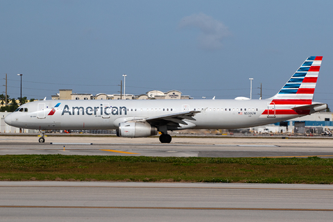 American Airlines Airbus A321-231 (N539UW) at  Miami - International, United States