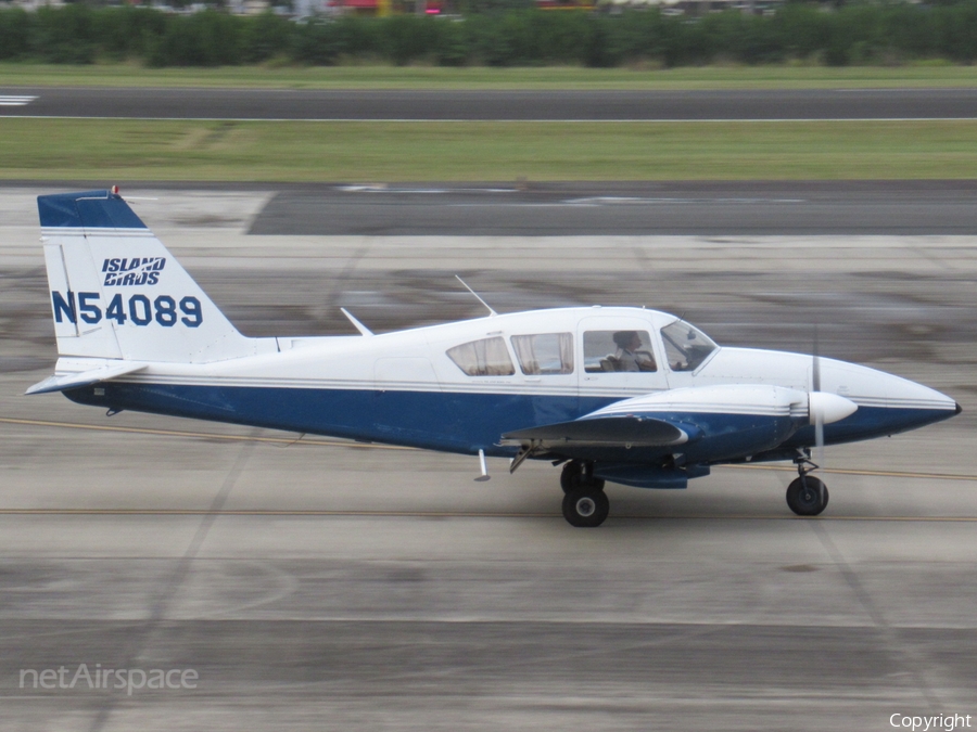 Island Birds Piper PA-23-250 Aztec E (N54089) | Photo 201554