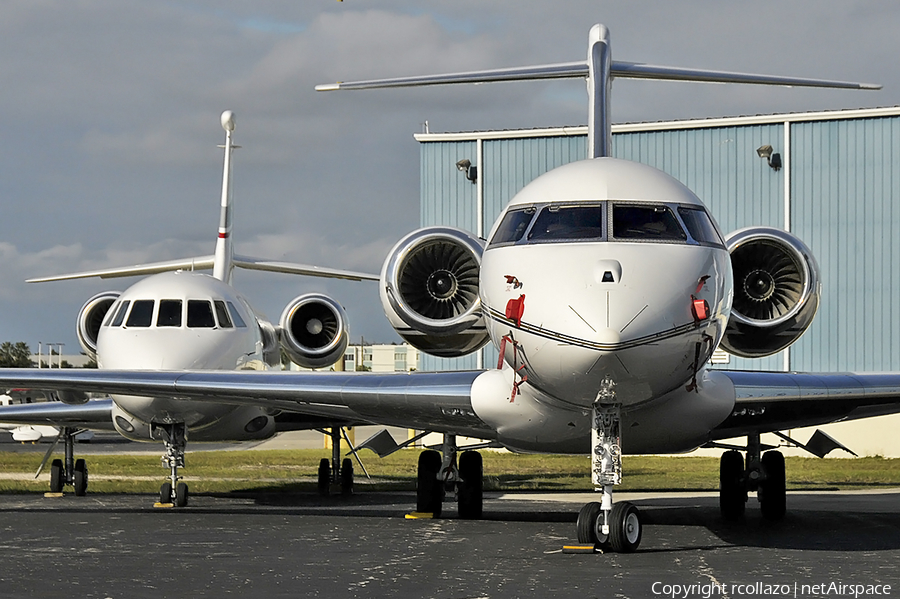 (Private) Bombardier BD-700-1A10 Global Express (N540CH) | Photo 117709