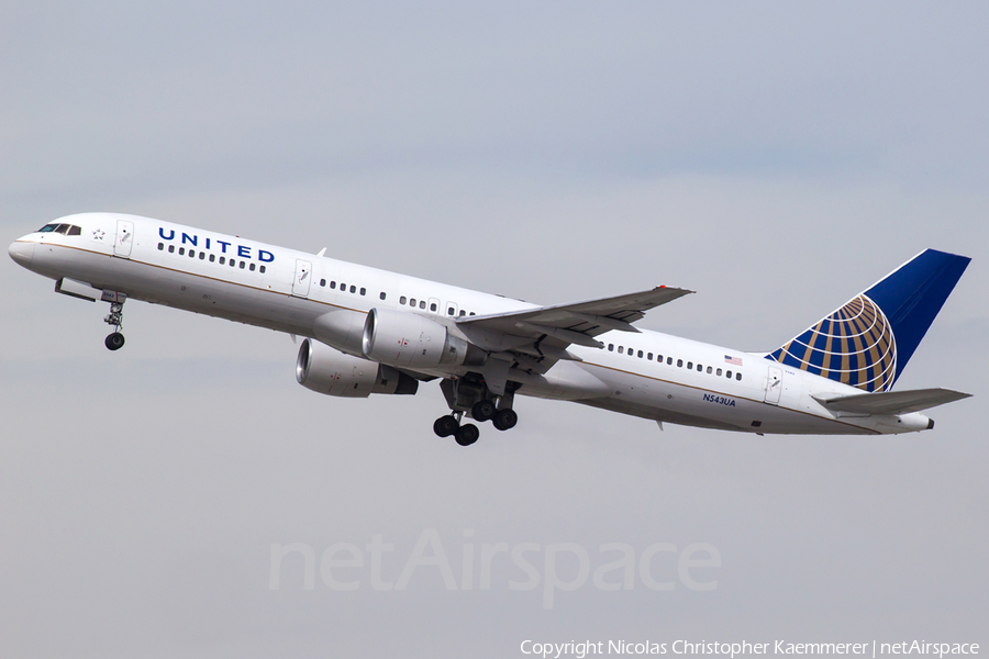 United Airlines Boeing 757-222 (N543UA) | Photo 158857