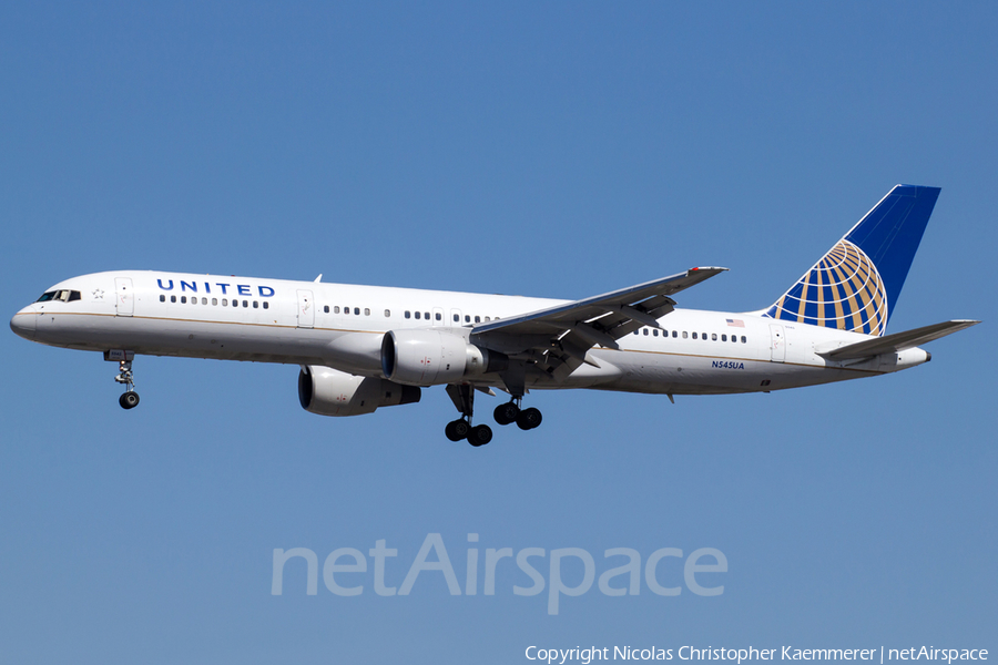 United Airlines Boeing 757-222 (N545UA) | Photo 158859