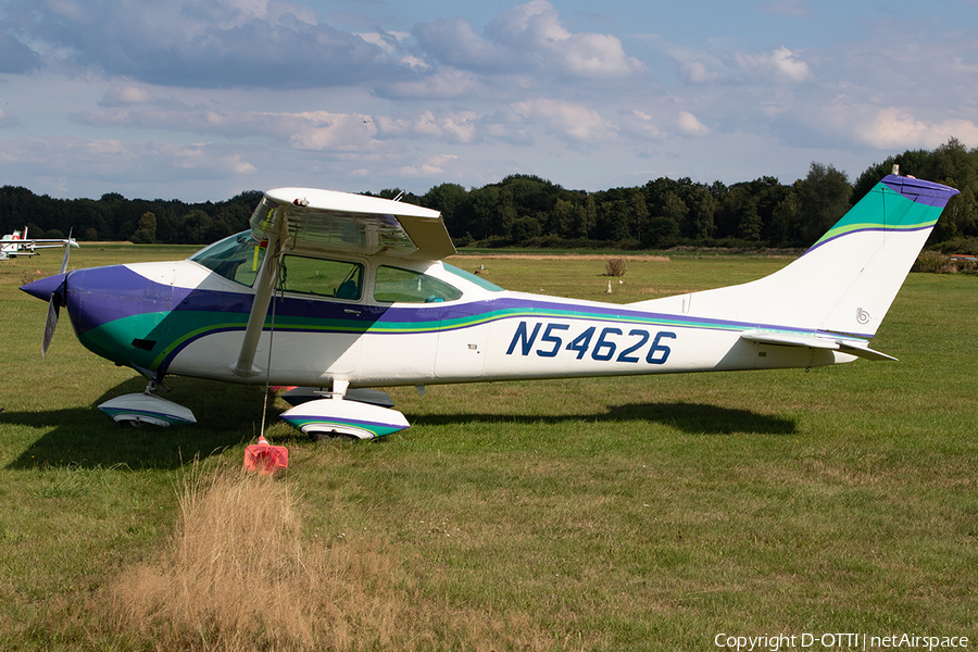 (Private) Cessna 182N Skylane (N54626) | Photo 401019