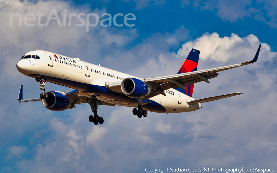 Delta Air Lines Boeing 757-251 (N546US) | Photo 358615