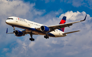 Delta Air Lines Boeing 757-251 (N546US) at  Los Angeles - International, United States