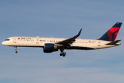 Delta Air Lines Boeing 757-251 (N546US) at  Salt Lake City - International, United States
