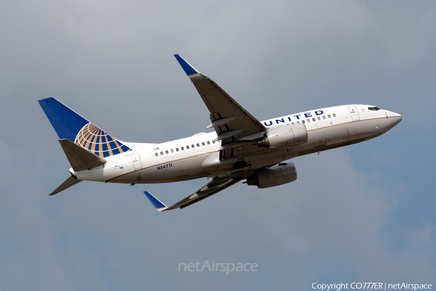 United Airlines Boeing 737-724 (N54711) | Photo 54774